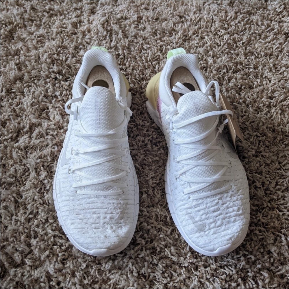 Nike Free Run Sneakers - Size 6 - Picture 2 of 4